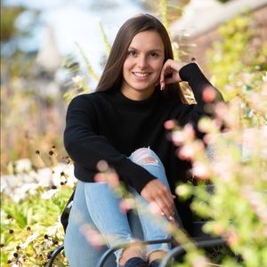 Meet your Posher, Lorna